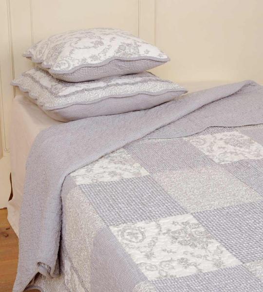 Patchwork Decke "Cornwall" im Country Style mit 2 Kissenbezügen